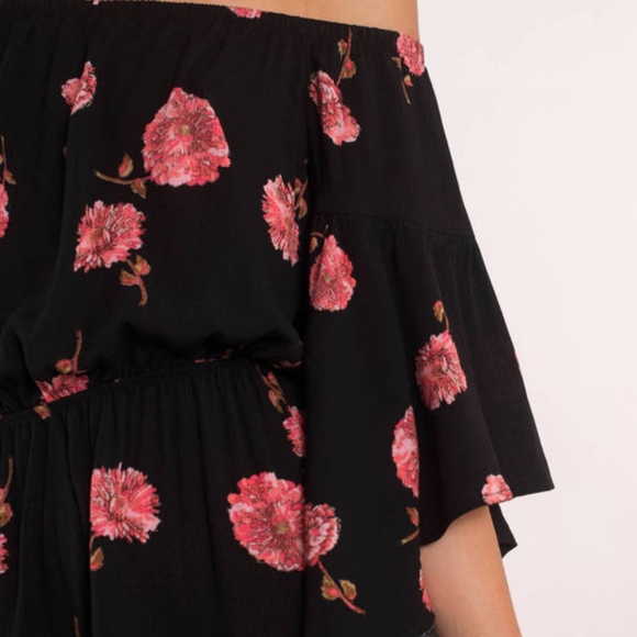 NWT Tobi Carnation Black & Pink Romper - Picture 3 of 4